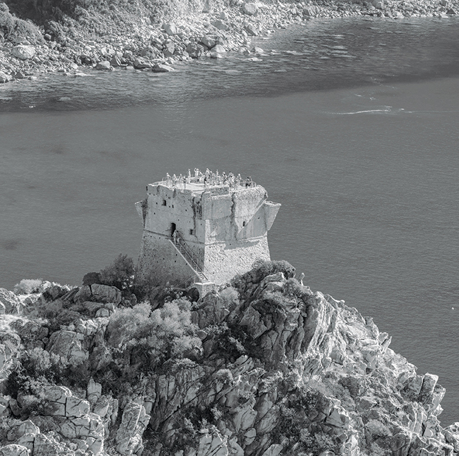 Photographie d'une tour Génoise Corse