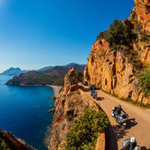 Sur la route de Porto à moto Corse du Sud © Robert Palomba