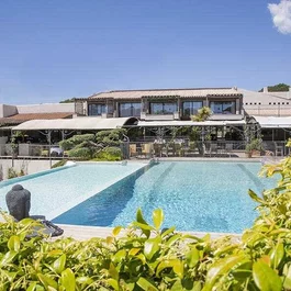 Hôtel Le Roi Théodore Restaurant & Spa