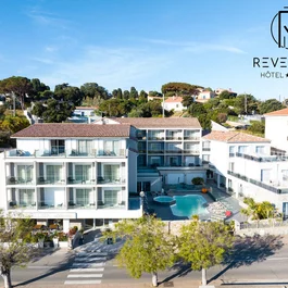 Hôtel Revellata façade