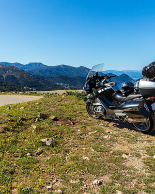 Moto sur les routes de Corse