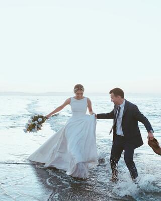 Les pieds dans l'eau 