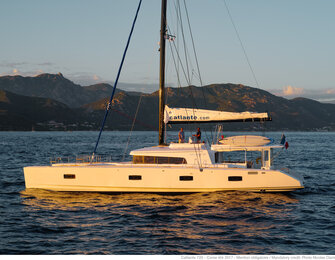 Catamaran C720