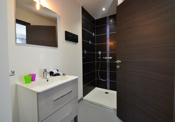 Salle de bain T2 - Meublé de tourisme Domaine Bagia Donne