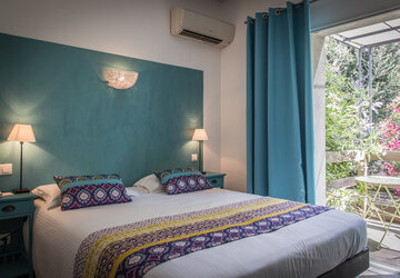 Chambre Confort Terrasse - Golfe Hôtel