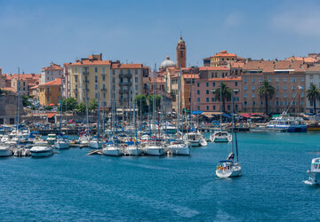 Ajaccio et son port