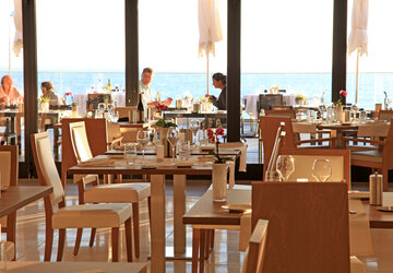Vue terrasse restaurant - Hôtel Radisson Blu Resort & Spa Ajaccio Bay
