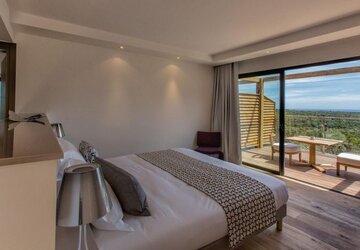 Suite - Hôtel Version Maquis Santa Manza