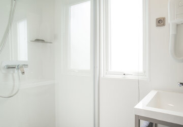Salle de bain Mobil Home Bavella - Camping Arinella Bianca