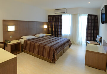 Chambre double Standard - Calvi Hôtel