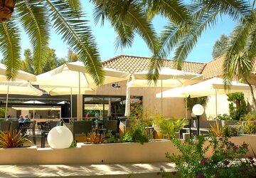 Restaurant  - Camping La Pinède