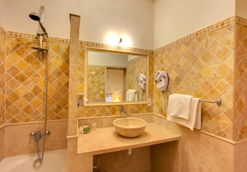 Salle de bain Chambre Confort  - Hôtel Cala di Sole