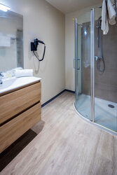 Salle de douche - Hôtel-Club Marina Viva