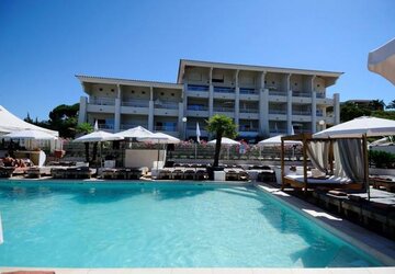 Piscine - Rédidence de tourisme Le Bella Vista