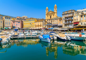 Église Saint-Jean-Baptiste de Bastia sur le vieux port