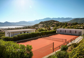 Terrain de tennis - Hôtel La Villa Calvi