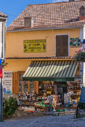 La plus vieille épicerie d'Europe, ouverte depuis 1800 Corte