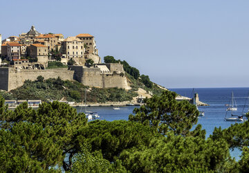Vue sur la citadelle de Calvi - Touristra Village Calvi La Balagne