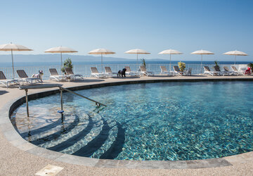 Piscine - Hôtel Dolce Vita