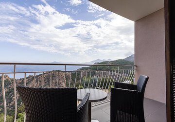 Terrasse chambre grand angle - Hôtel Capo Rosso