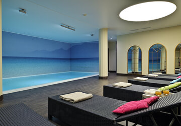 Piscine intérieure - Hôtel Demeure Loredana