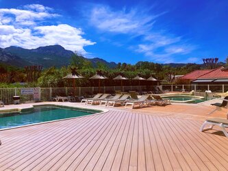 Piscine - Camping La Pinède