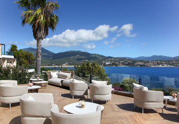 Terrasse du bar - Hôtel Marinca & Spa