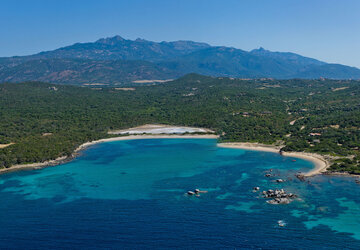 Anse de Chevanu, Baie de Figari,