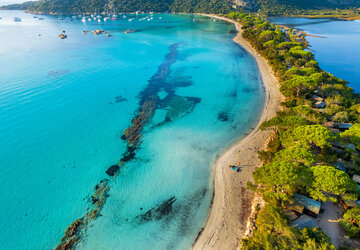 Plage de Santa Giulia, vue aerienne