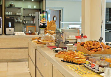 Petit-déjeuner hôtel Costa Salina - Hôtel Costa Salina