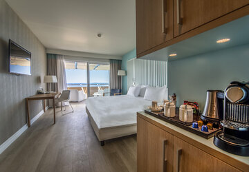 Chambre premium avec balcon Radisson blu resort & spa  - Hôtel Radisson Blu Resort & Spa Ajaccio Bay