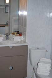 Salle de bain Adonis Saint Florent - Résidence Adonis Saint Florent Citadelle