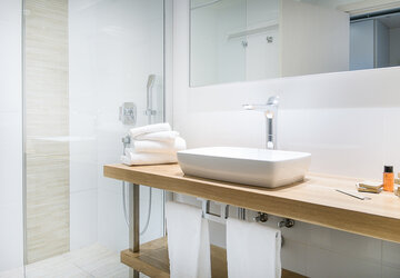 Suite vue parc salle de bain hôtel Bartaccia