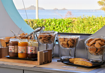 Résidence Les Calanques petit-déjeuner buffet - Résidence Les Calanques