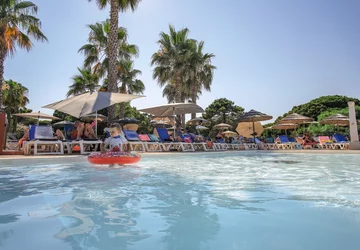 Résidence Belambra Pineto piscine - Club Belambra Borgo Pineto