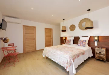 Pozzo di mastri chambre suite supérieure 4 personnes - Ferme Auberge Domaine Pozzo di Mastri