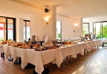 Hôtel La Roya Saint Florent buffet - Hôtel La Roya