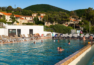 Hôtel-club résidence Paese di Lava piscine - Hôtel Club Paese di Lava