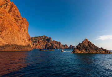 La réserve naturelle de Scandola Haute Corse © Robert Palomba