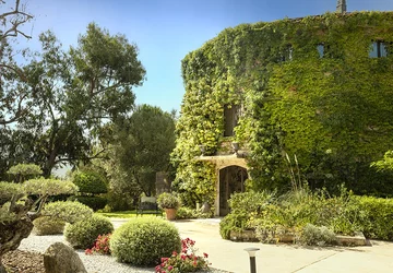 - Hôtel Hostellerie du Moulin des Oliviers