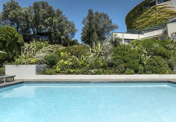 - Hôtel Hostellerie du Moulin des Oliviers