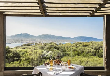 - Hôtel Hostellerie du Moulin des Oliviers