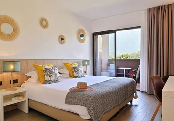 - Hôtel San Lucianu