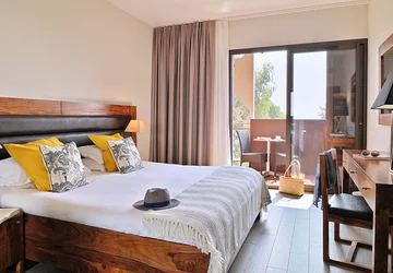 - Hôtel San Lucianu