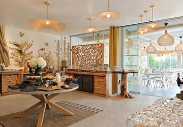 - Hôtel San Lucianu