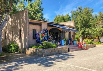  - Camping La Pinède