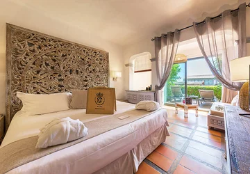  - Hôtel Le Roi Théodore Restaurant & Spa