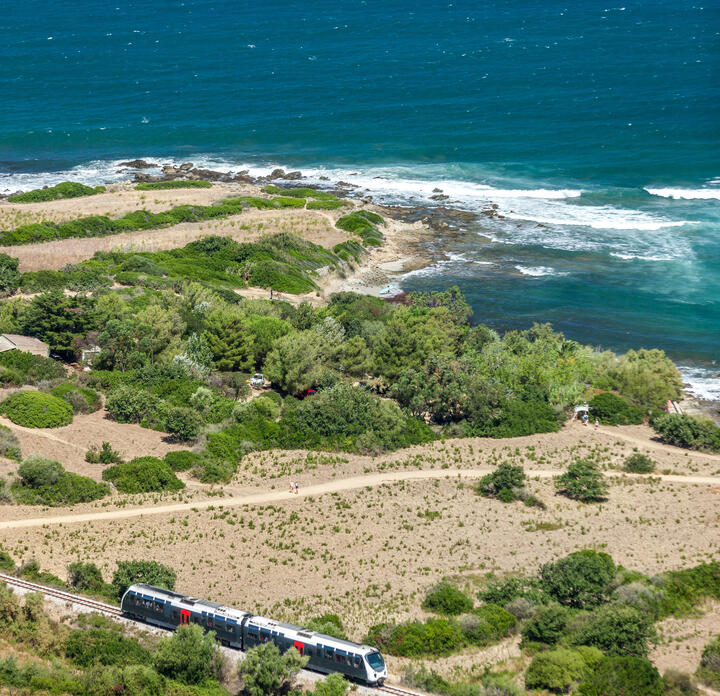 Train en bord de mer - Haute Corse
