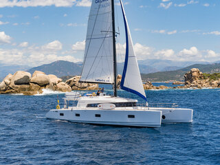 Catamaran C720