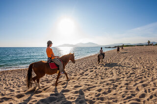 balade cheval calvi famille